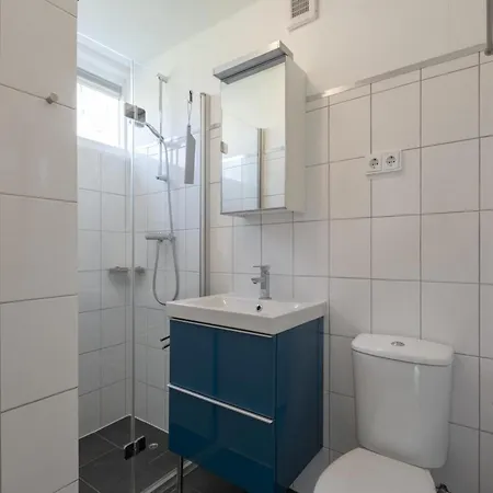 Modern With Large Garden 別荘 *
